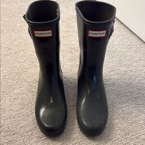 Hunter Classic Olive green Waterproof rain Boots